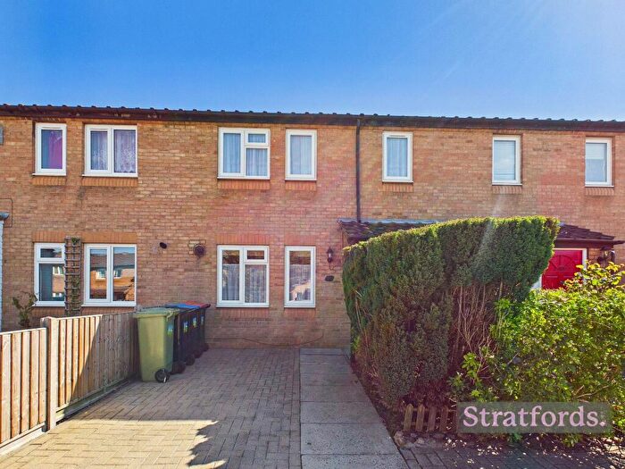 3 Bedroom Terraced House To Rent In Chapman Avenue, Downs Barn, MK14