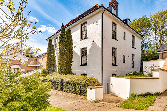 1 Bedroom Flat For Sale In Chelmsford House, Great Dunmow, CM6