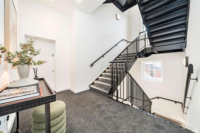 2 Bedroom Flat For Sale In Deptford High Street, Deptford, SE8