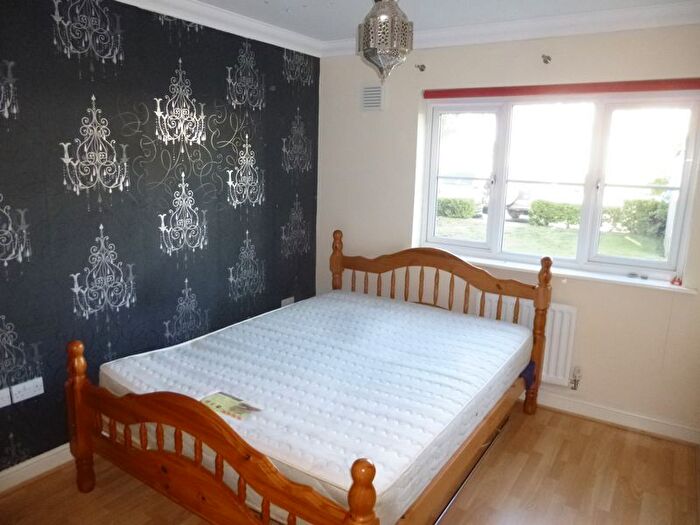 2 Bedroom Flat To Rent In Comet House, New Road, Harlington, UB3