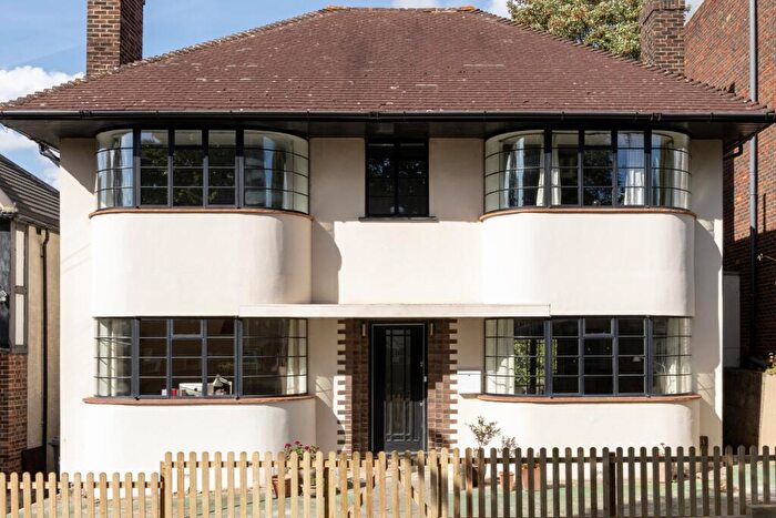 4 Bedroom Detached House For Sale In Morden Hill, Blackheath, SE13