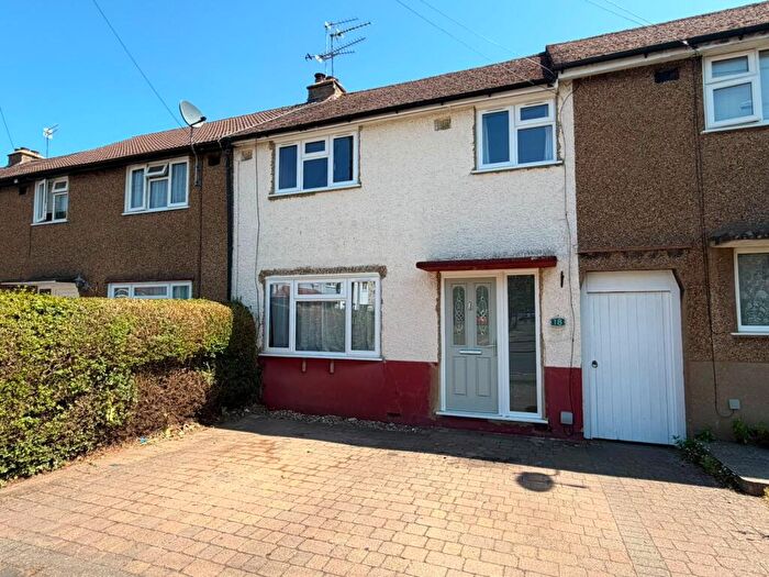 3 Bedroom House For Sale In Aubrey Avenue, London Colney, AL2