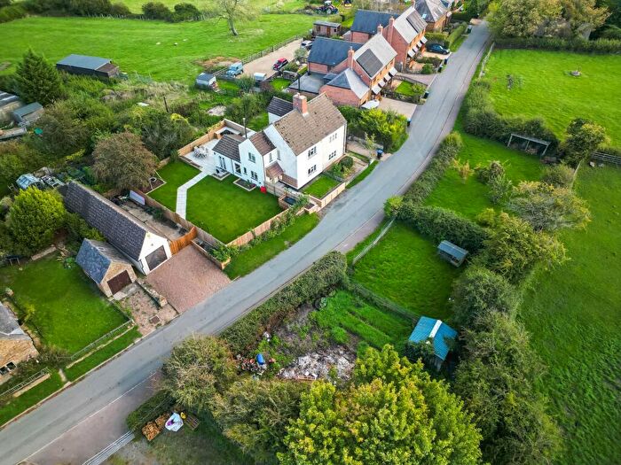 3 Bedroom Cottage For Sale In Main Street, Owston, LE15