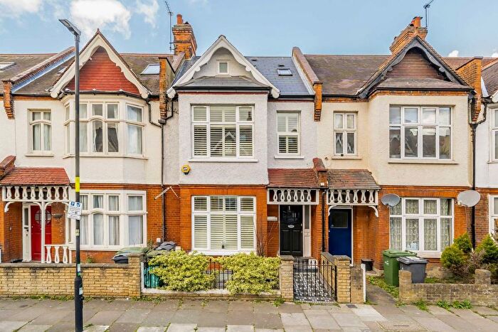 5 Bedroom Property For Sale In Fernwood Avenue, Streatham, SW16