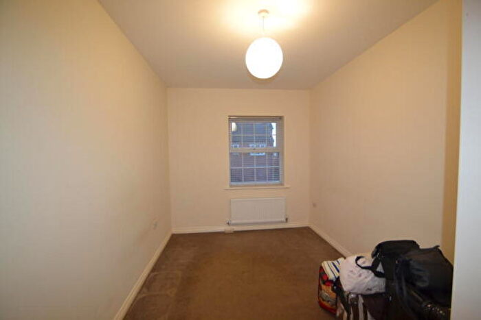 1 Bedroom Flat For Sale In Creed Way, West Bromwich, B70