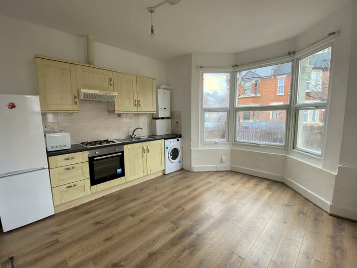 1 Bedroom Apartment To Rent In William Street, Leyton, London, E10