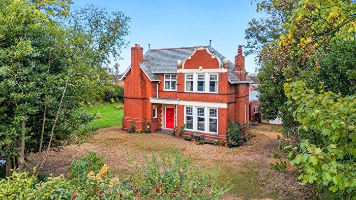 5 Bedroom Detached House For Sale In Manchester Road, Paddington, WA1