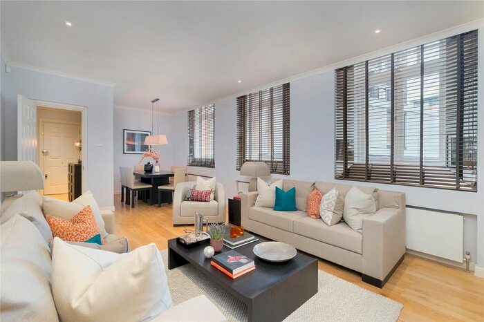 3 Bedroom Flat To Rent In Bourdon Street, Mayfair, London, W1K