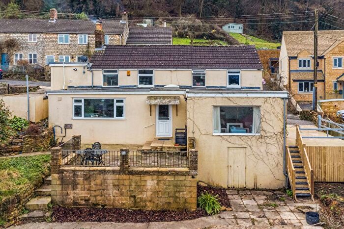 4 Bedroom Detached House For Sale In Hunger Hill, Dursley, GL11