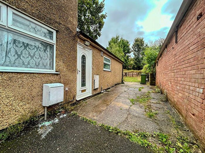 1 Bedroom Flat To Rent In Roberts Road, High Wycombe, HP13