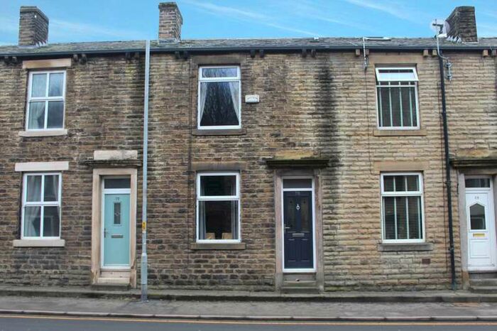 2 Bedroom Terraced House To Rent In Huddersfield Road, Rochdale, OL16
