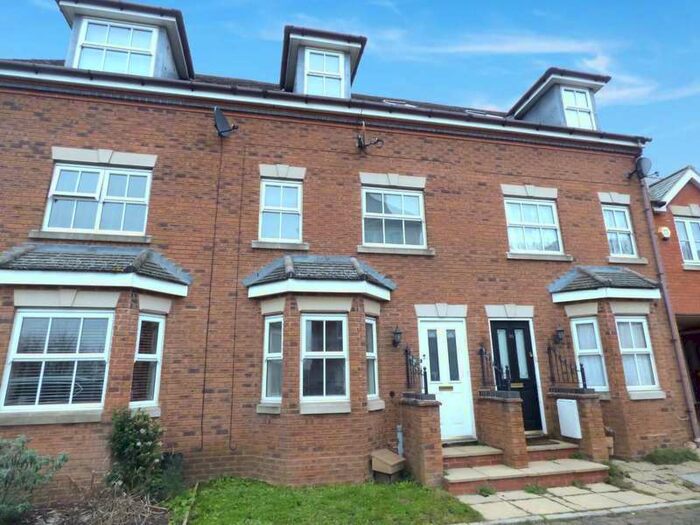 3 Bedroom Commercial Land To Rent In Lingfield Crescent, Stratford-upon-avon, CV37