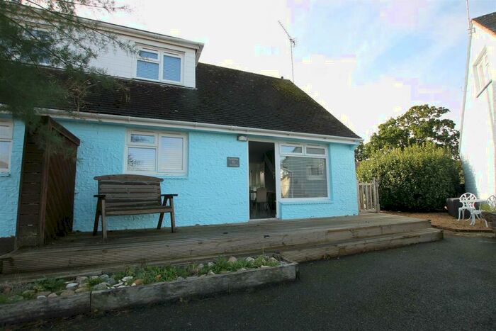 2 Bedroom Semi-Detached Bungalow To Rent In Duver Road, Seaview, PO34