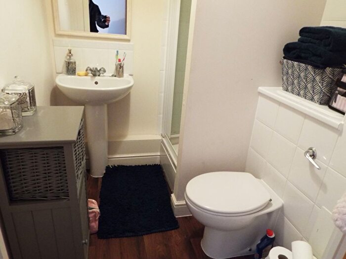 2 Bedroom Flat To Rent In Bingley Court, Canterbury, CT1