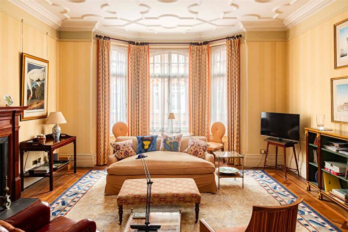 1 Bedroom Flat To Rent In Down Street, Mayfair, W1J