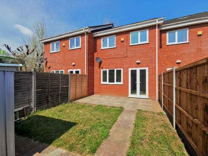 4 Bedroom House To Rent In Papplewick Close, Norwich, NR4