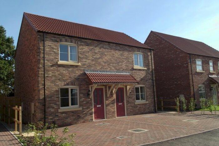 2 Bedroom Semi-Detached House To Rent In Mendip Avenue, Lincoln, LN6