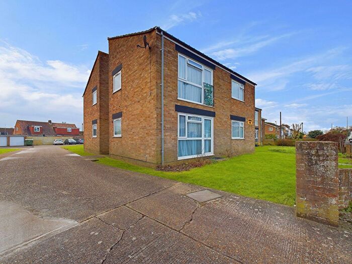 1 Bedroom Flat For Sale In Sompting Road, Lancing, BN15