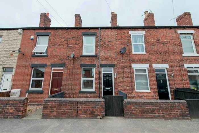2 Bedroom House To Rent In Aketon Road, Castleford, West Yorkshire, WF10