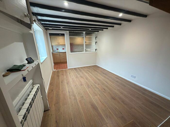 1 Bedroom Property To Rent In Stoke Road, Gosport, PO12