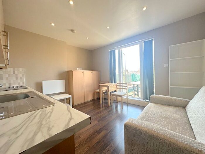 1 Bedroom Flat To Rent In Quex Road, London, NW6