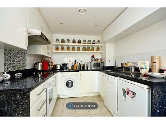 1 Bedroom Flat To Rent In Warwick Building, London, SW11