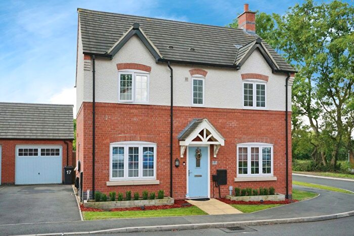 3 Bedroom Detached House For Sale In Centenary Place, Swadlincote, DE12