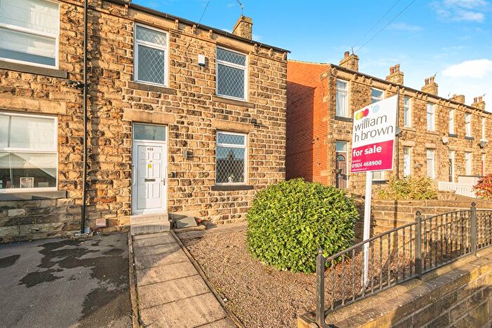 3 Bedroom Terraced House For Sale In Leeds Road, Dewsbury, WF12
