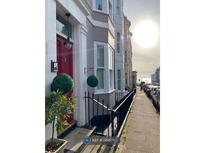 Studio To Rent In Brighton, Brighton, BN2