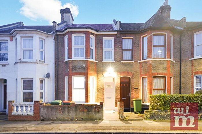 4 Bedroom Terraced House To Rent In Caistor Park Road, Stratford, E15