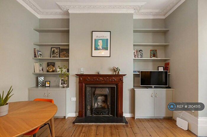 1 Bedroom Flat To Rent In Ferntower Road, London, N5