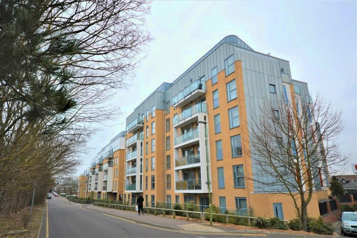 2 Bedroom Flat To Rent In Woolners Way, Stevenage, SG1