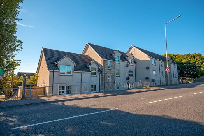 2 Bedroom Flat To Rent In Lemon Terrace, Leven, KY8