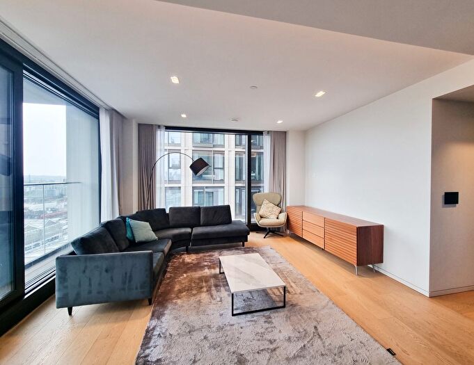 2 Bedroom Flat To Rent In Casson Square, London, SE1