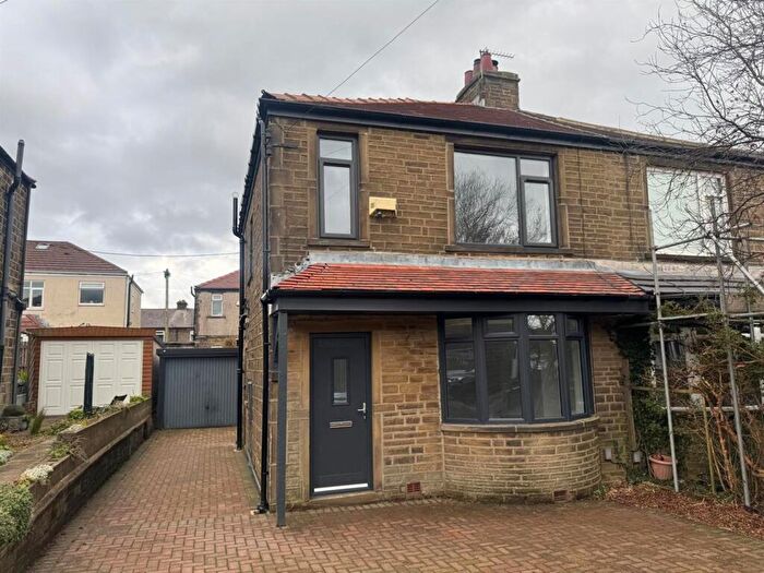 3 Bedroom Semi-Detached House To Rent In Hazeldene, Queensbury, Bradford, BD13