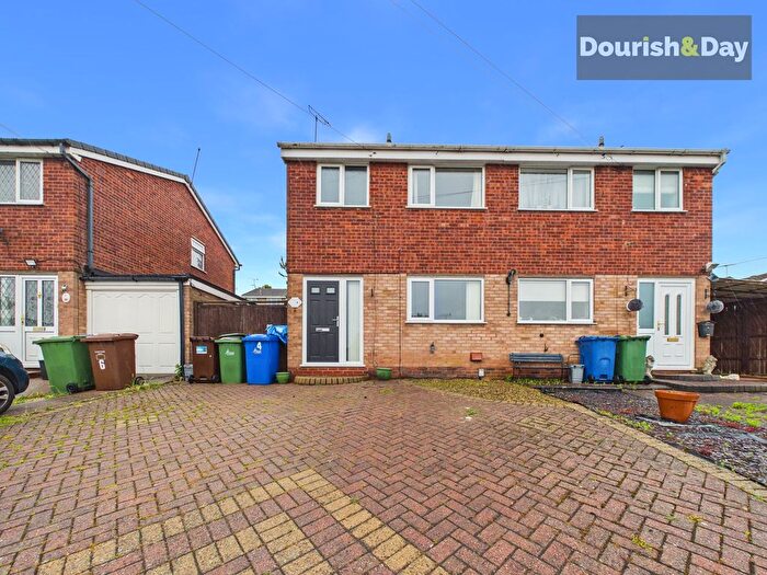 3 Bedroom Semi Detached House To Rent In Woodthorne Close, Rugeley, WS15