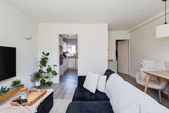 1 Bedroom Flat For Sale In Albany Court, Redcar Avenue, Manchester, Greater Manchester, M20