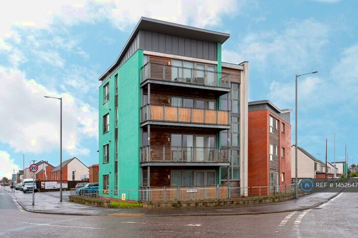 2 Bedroom Flat To Rent In Raploch Road, Stirling, FK8