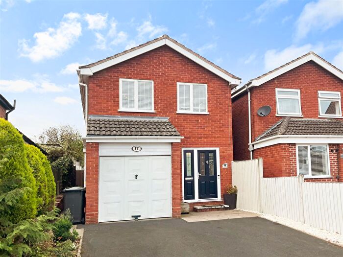 3 Bedroom Detached House For Sale In Claughton Street, Kidderminster, DY11