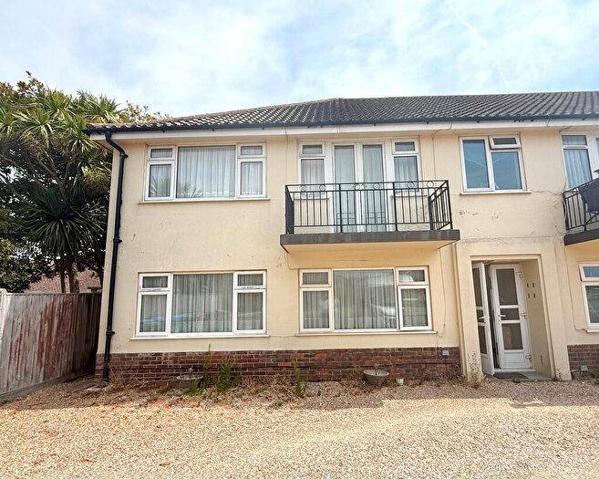 2 Bedroom Flat For Sale In Sea Lane, Rustington, BN16