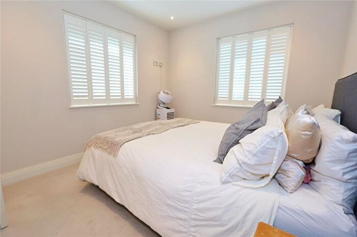 2 Bedroom Apartment To Rent In Monument Road, Woking, Surrey, GU21