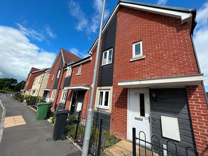 2 Bedroom House To Rent In Trinity Way, Basingstoke, RG24