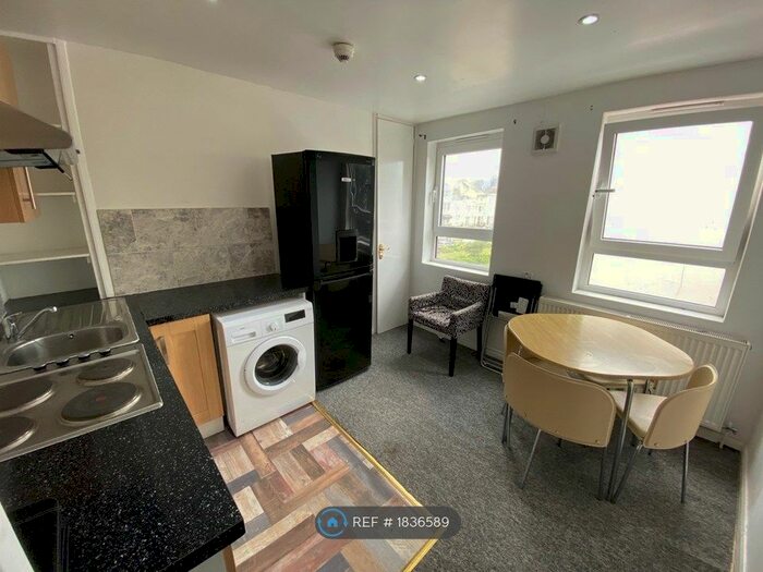 2 Bedroom Flat To Rent In St. James's Street, Brighton, BN2