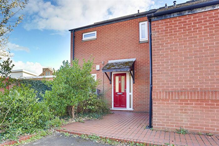 1 Bedroom Flat For Sale In Broughton Street, Beeston, Nottinghamshire, NG9