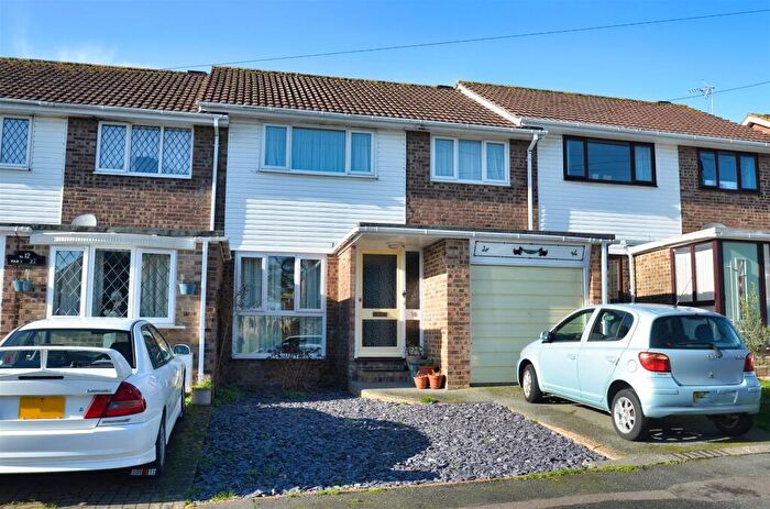 3 Bedroom Terraced House For Sale In Haylands, Ryde, PO33