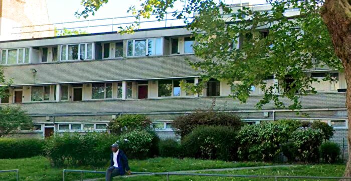 3 Bedroom Flat To Rent In Pelican Estate, Peckham Road, SE15