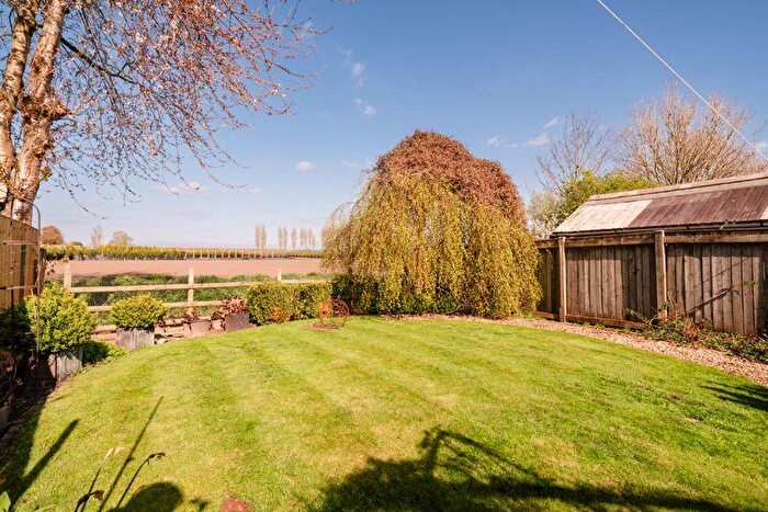 2 Bedroom End Of Terrace House For Sale In Holmeswood Road, Rufford, L40