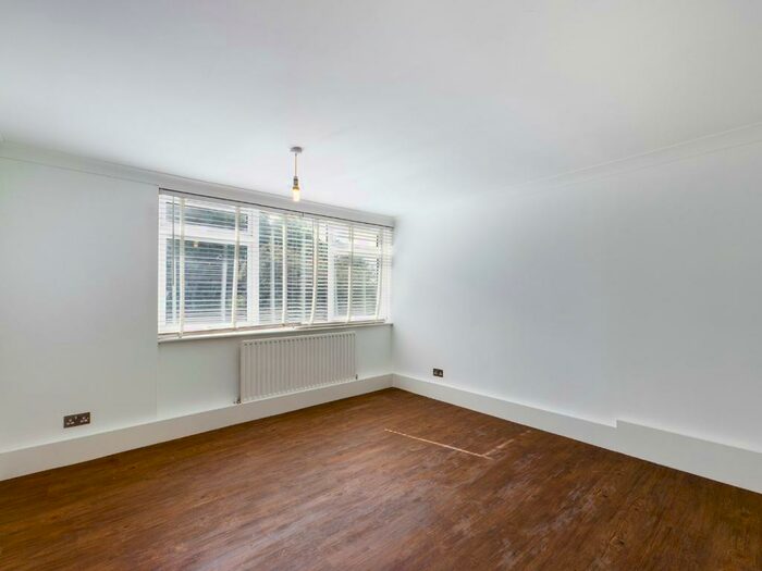 2 Bedroom Apartment To Rent In Westerdale, Hemel Hempstead, Hertfordshire, HP2