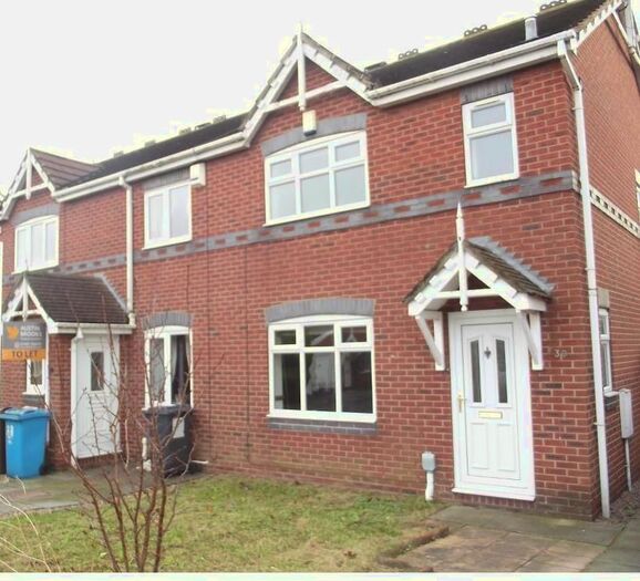 3 Bedroom Semi-Detached House To Rent In Appledore Close, Victoria Dock, Hull, HU9