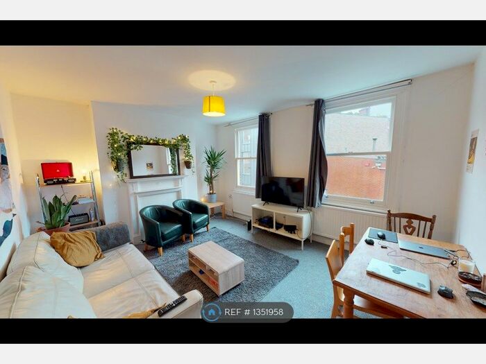 4 Bedroom Semi-Detached House To Rent In Boundary Lane, London, SE17